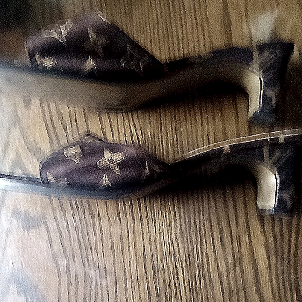 Louis Vuitton sandals